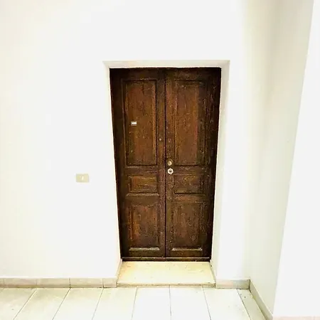 Station Apartment